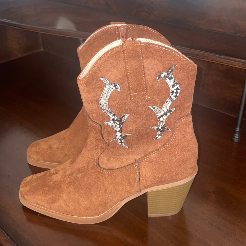 Women's Brown Western Boots